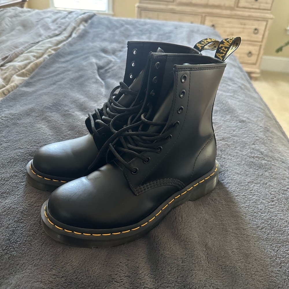Dr. Marten’s 1460 Women’s Boots